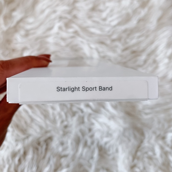 *Brand New In Box: Apple: Starlight Sport Band SET - Picture 4 of 8